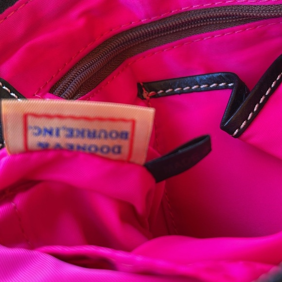 Dooney and Bourke nylon mini crossbody bag with leather strap - Picture 5 of 8